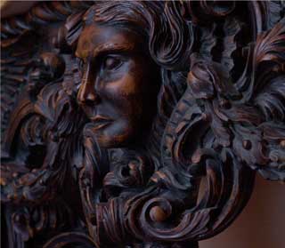 Консоль Материал: Дерево орех, патина. Автор: Татьяна Комарчук