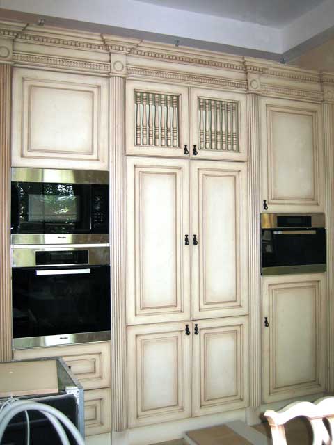 Кухонный гарнитур Материал: Дерево, патина