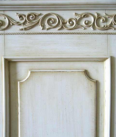 Декоративный элемент Материал: Дерево, патина. Скульптор: Татьяна Комарчук