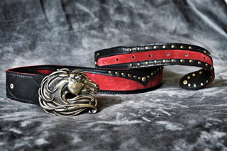 Голова Лошади в стиле модерн Материал: Бронза Патина Натуральная кожа. Автор: Татьяна Комарчук