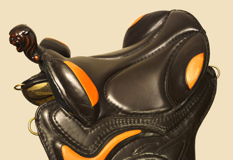 Охотничье прогулочное седло (для стрельбы из лука, ружья) Следопыт Материал: Натуральная кожа, фурнитура Авторы: Татьяна Комарчук, Георгий Бацазов