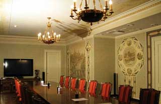 Художественная монументальная роспись стен и декоративных элементов Автор: Ананьев Андрей