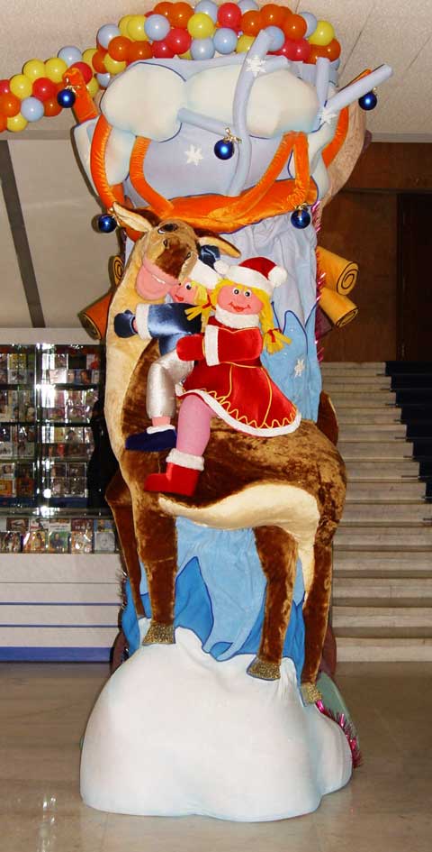 Декорации для новогодних праздников