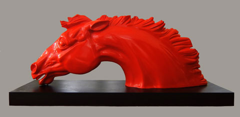 Скульптура: Красный Конь. Материал: Акрил, дерево Автор: Татьяна Комарчук