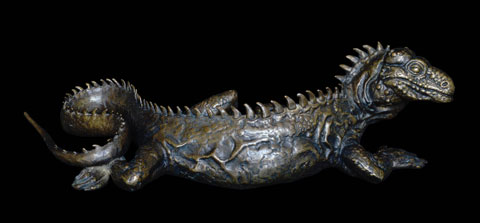 Скульптура: Игуана. Материал: Бронза, патина Автор: Татьяна Комарчук