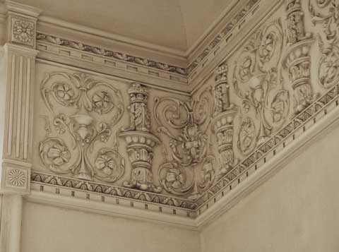 Фриз, тяги Материал: Гипс, тонировка. Скульптор: Татьяна Комарчук