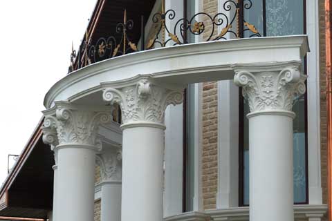Капители, колонны, карниз Материал: Бетон, тонировка