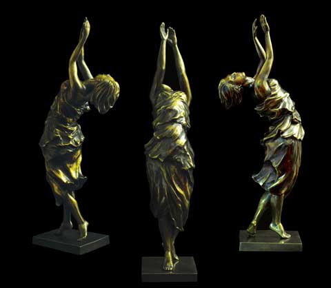 Серия скульптур Танец. (Айседора Дункан) Материал: бронза, патина Автор: Татьяна Комарчук