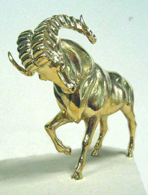 Скульптура: Архар. Материал: Бронза, позолота Автор: Татьяна Комарчук